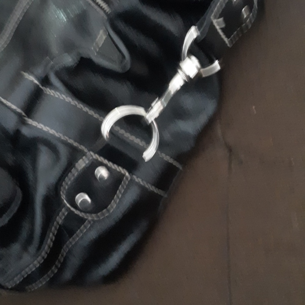 Purse - Picture 3 of 4